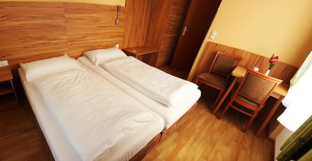 Pension Jahn Salzburg Kamer foto