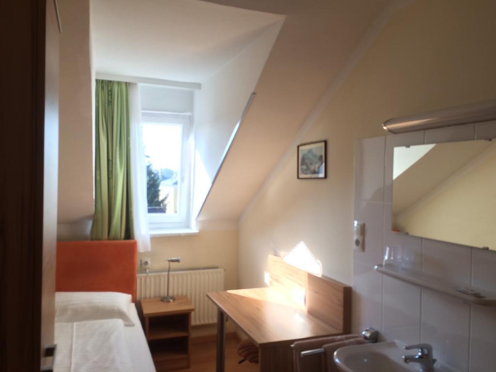 Pension Jahn Salzburg Buitenkant foto