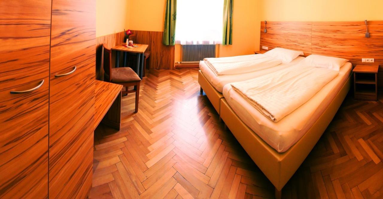 Pension Jahn Salzburg Kamer foto