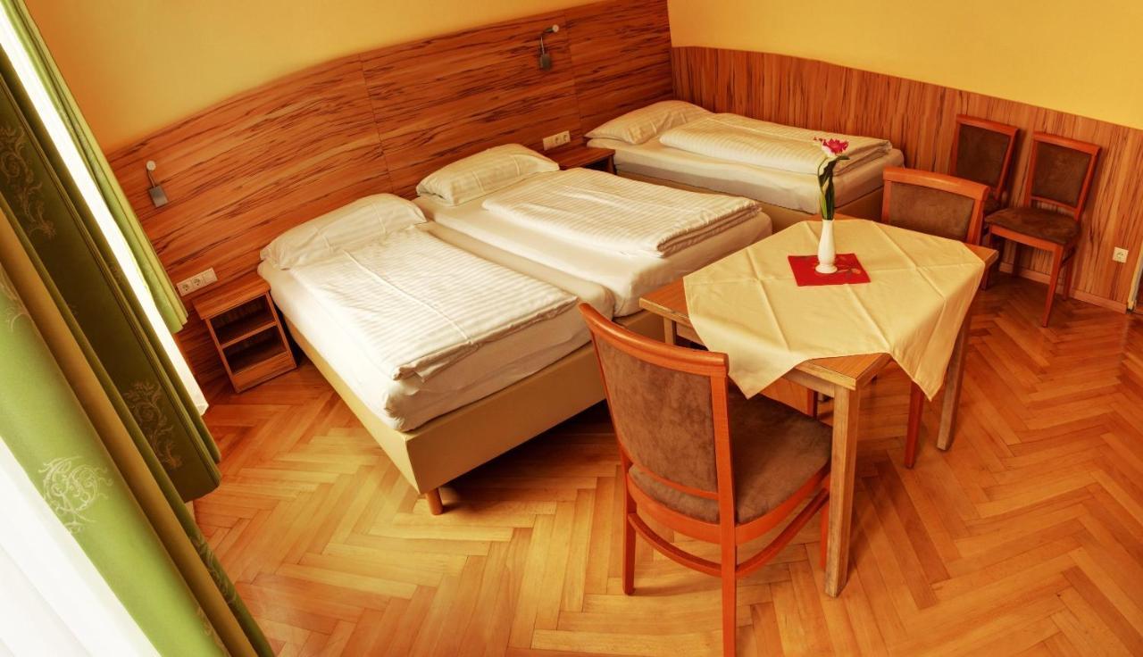 Pension Jahn Salzburg Kamer foto